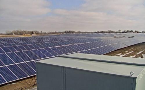 Community Solar Gardens with Energy Storage in Minnesota